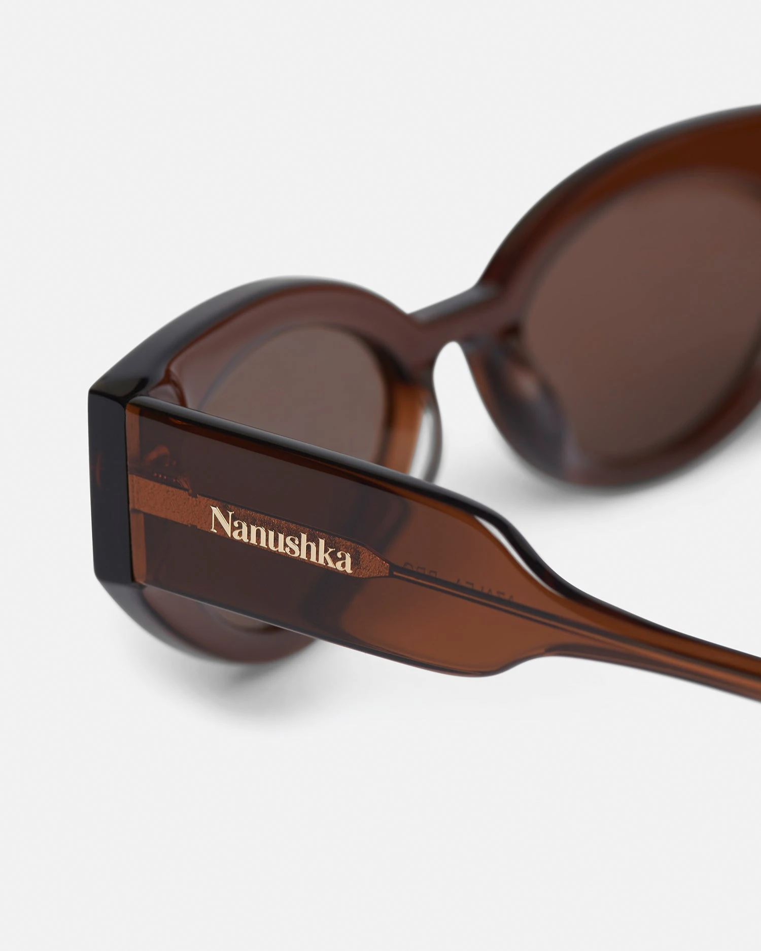 Nanushka Azalea - Bio-Plastic Cat-Eye Sunglasses - Brown 3 Nanushka Azalea - Bio-Plastic Cat-Eye Sunglasses - Brown - Image 3