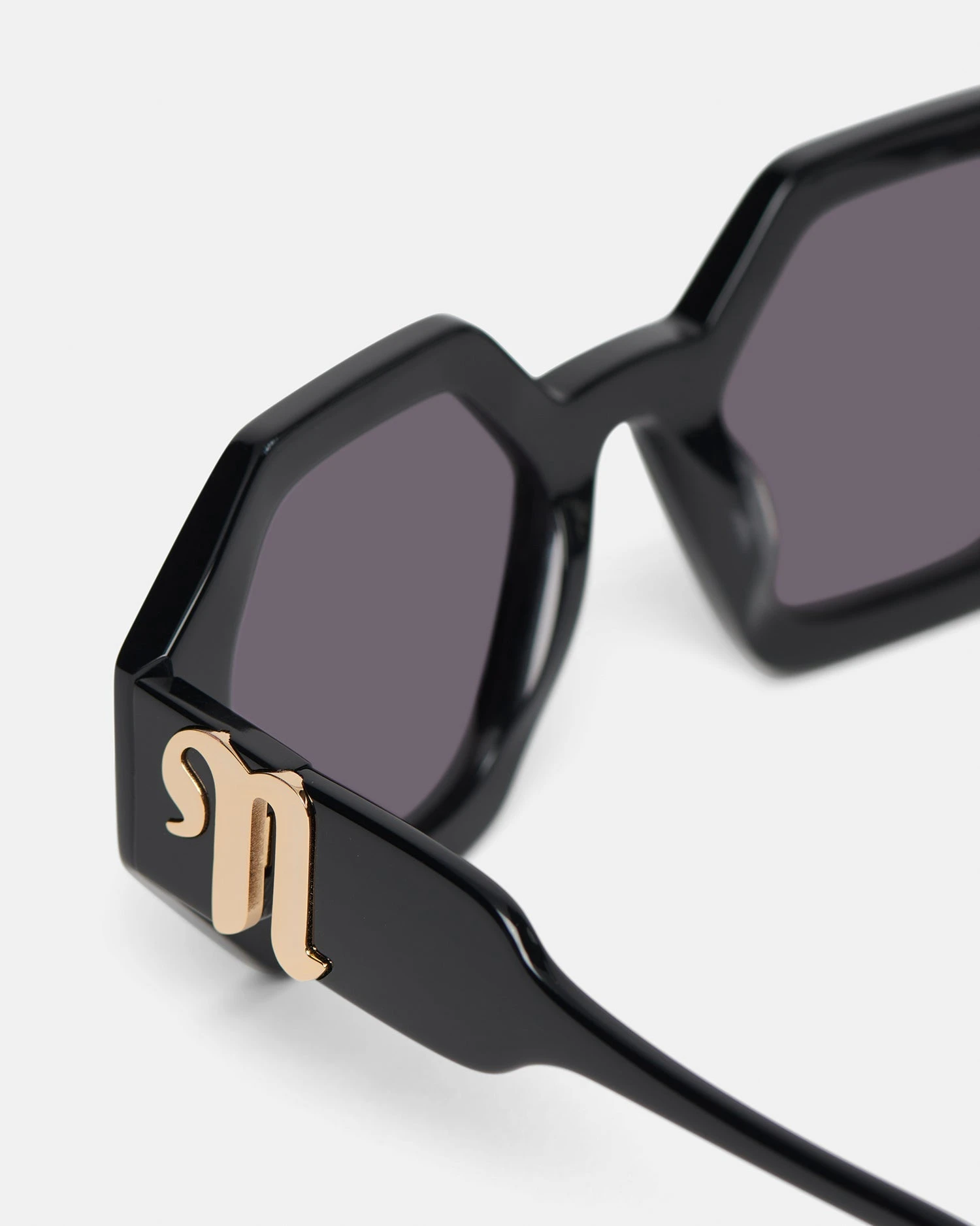 Nanushka Carlen - Bio-Plastic Sunglasses - Black 3 Nanushka Carlen - Bio-Plastic Sunglasses - Black - Image 3