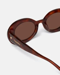 Nanushka Giva - Bio-Plastic Oval Sunglasses - Light Turtle -Nanushka Fashion Store GIVA LIGHT TURTLE BIO PLASTIC 03 c46c43b8 75f7 44c4 a435 e2f8f78ed9d3