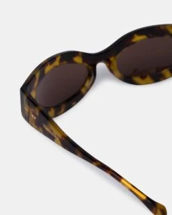 Nanushka Trysta - Bio-Plastic Wrap Sunglasses - Dark Amber -Nanushka Fashion Store NU24PFBG03177TRYSTA DARKAMBER BIOPLASTIC 03