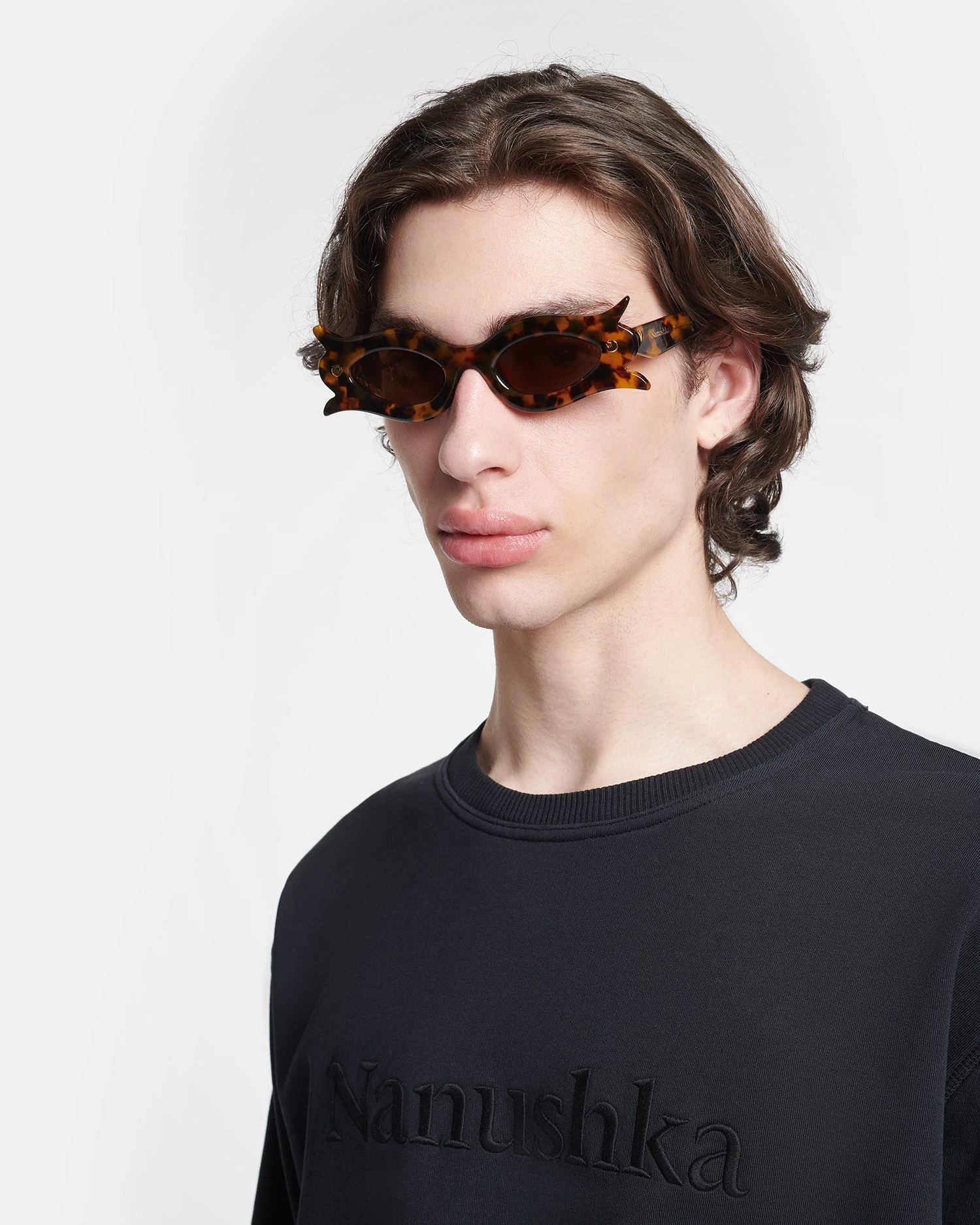 Nanushka Tully - Bio-Plastic Floral-Shaped Sunglasses - Dark Amber 6 Nanushka Tully - Bio-Plastic Floral-Shaped Sunglasses - Dark Amber - Image 6