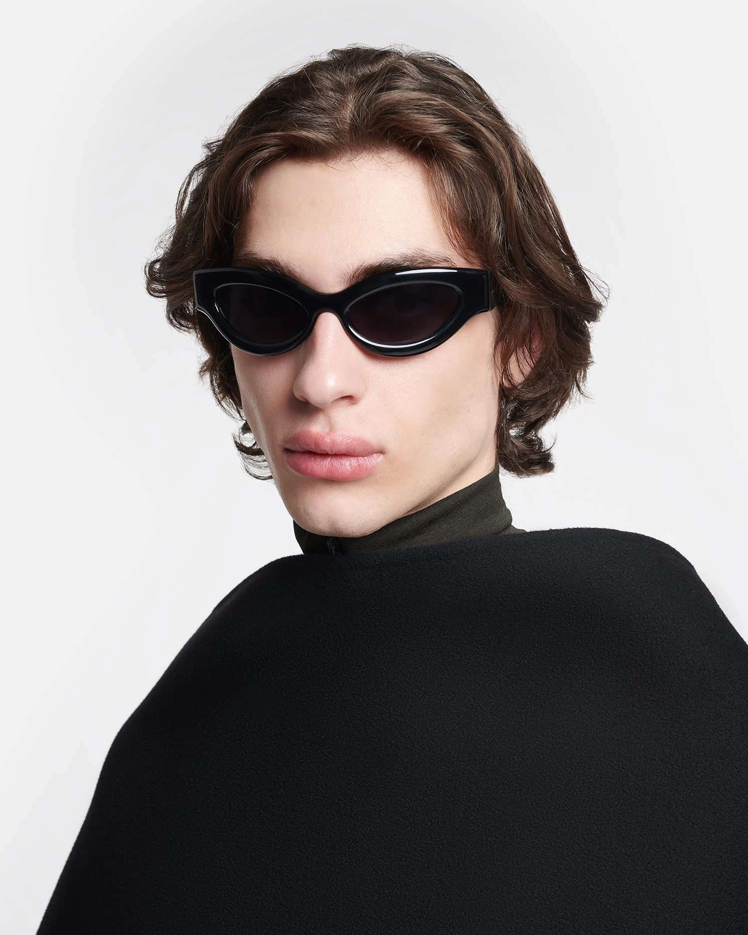 Nanushka Trysta - Bio-Plastic Wrap Sunglasses - Black 6 Nanushka Trysta - Bio-Plastic Wrap Sunglasses - Black - Image 6