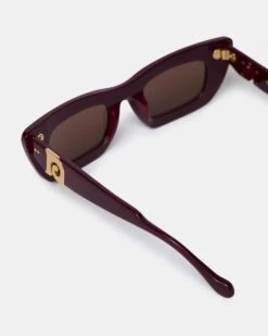 Nanushka Londyn - Bio-Plastic Oversized Cat-Eye Sunglasses - Burgundy -Nanushka Fashion Store NU24PFSG00325 LONDYN BURGUNDY BIOPLASTIC 03 dfed3518 86f1 46bd b5aa 2012c6329f4f