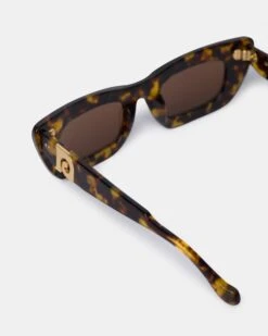 Nanushka Londyn - Bio-Plastic Oversized Cat-Eye Sunglasses - Dark Amber -Nanushka Fashion Store NU24PFSG00377 LONDYN DARKAMBER BIOPLASTIC 03