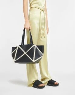 Nanushka Origami Tote - Alt-Nappa Crochet Tote - Black/Crème -Nanushka Fashion Store NW23CRBG02499 THEORIGAMITOTE BLACK CREME ALT NAPPAPW 343fc661 bb22 4a7e 9bb4 b1b2734bae4f