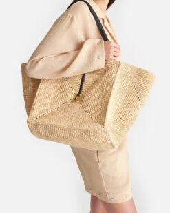 Nanushka Origami Tote Large - Raffia Charm Tote - Natural/Black 11 Nanushka Origami Tote Large - Raffia Charm Tote - Natural/Black -Nanushka Fashion Store theorigamitoteraffialarge 1