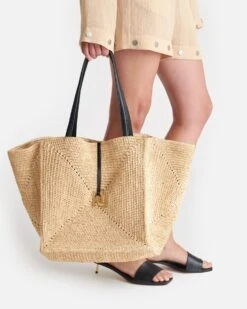 Nanushka Origami Tote Large - Raffia Charm Tote - Natural/Black 12 Nanushka Origami Tote Large - Raffia Charm Tote - Natural/Black -Nanushka Fashion Store theorigamitoteraffialarge 2